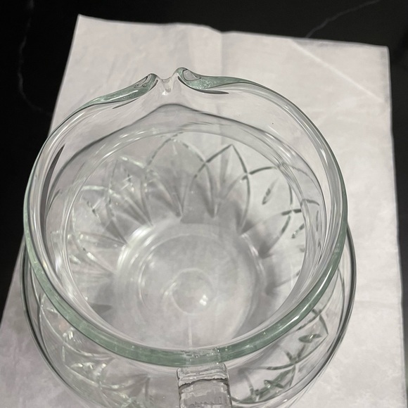 Block crystal round pitcher - Picture 7 of 8